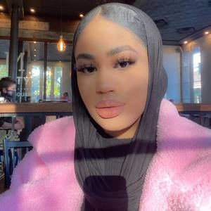 Meet your Posher, Dannin